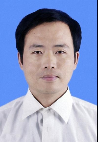 山东省淄博市周村区第三中学 许伟伟