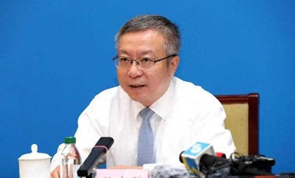 教培行业里的清北毕业生：从年薪60万到毕业两周就失业