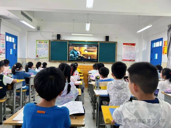 用电影讲述爱国故事 ——2019年“四个一”电影进校园