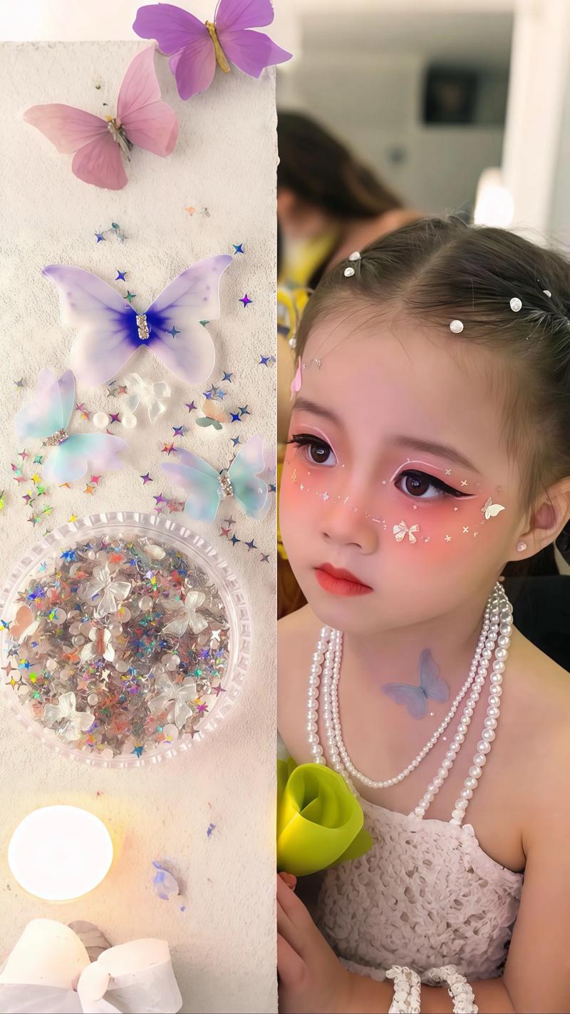 5岁女童直播教化妆？需从娃娃抓起的不是美妆而是美育