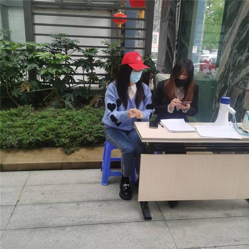 带领民众走出疫情阴霾——南师大心理学院学子开展家庭战疫调研