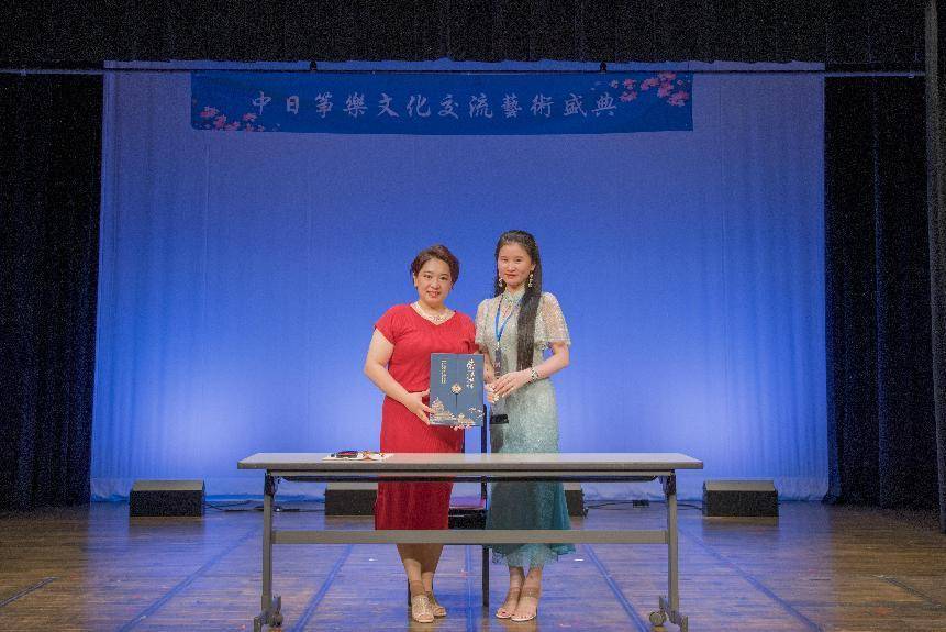 毛丫合照