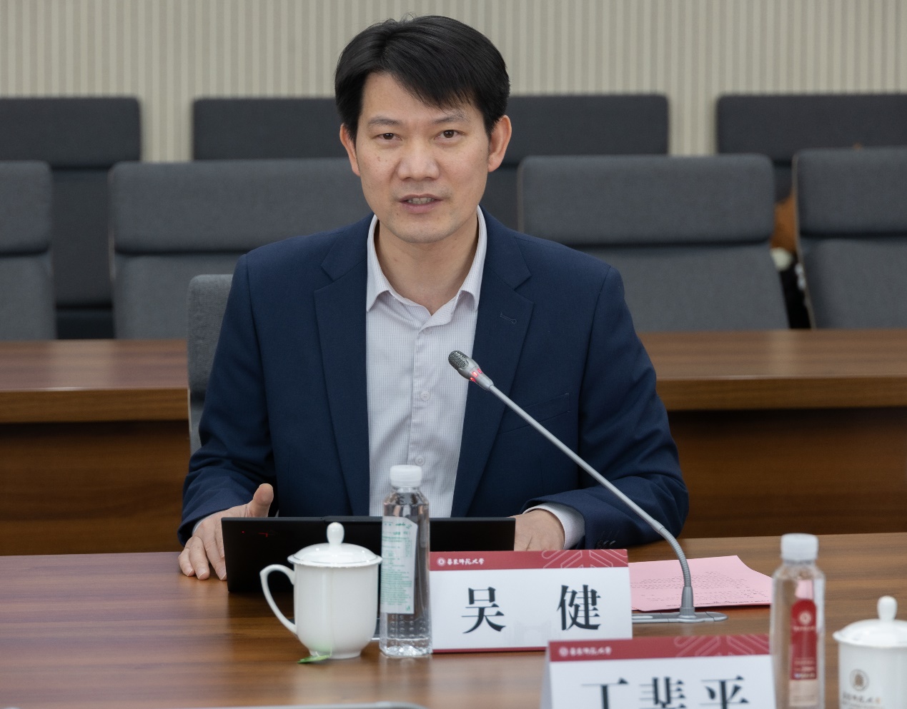 https://img2.danews.cc/upload/images/20250403/a5d8340da1b80556c1dc413c23645f93.jpg